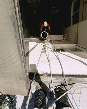 iturgintza lanak. lan bertikala donostian. Ke-tximiniaren instalazioa